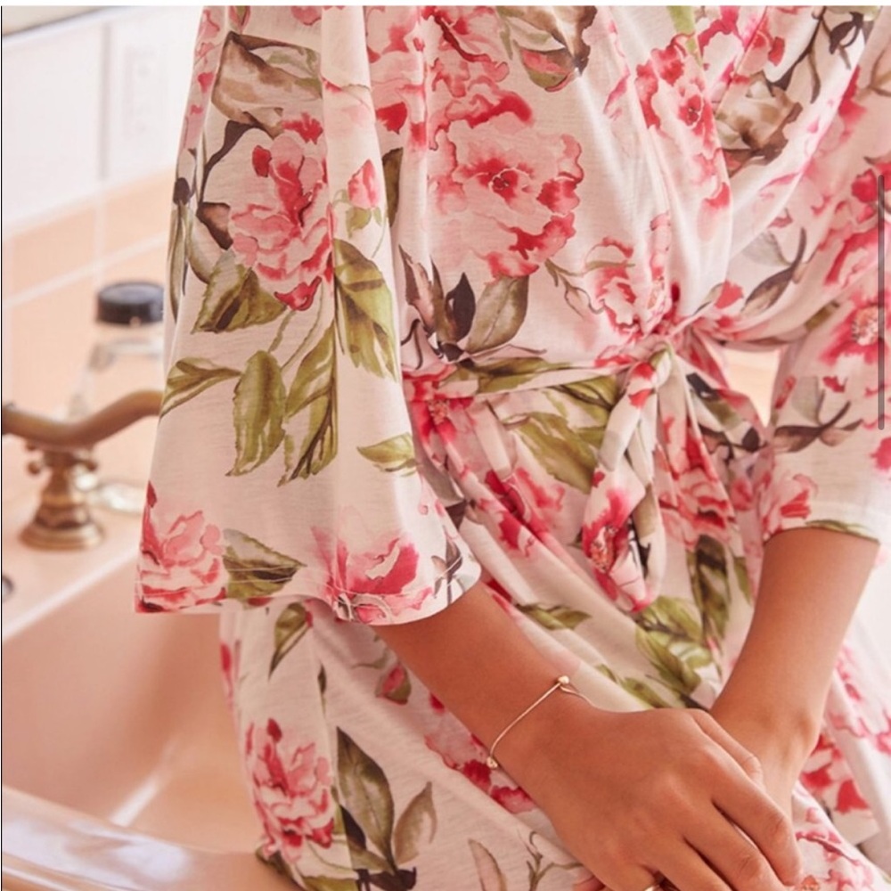 🌵SHOW ME YOUR MUMU Brie Floral Feminine Romantic Kimono Robe One Size - Picture 4 of 8